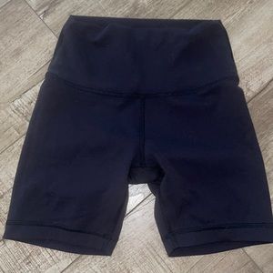 LULU LEMON YOGA ALIGN HIGH RISE SHORTS